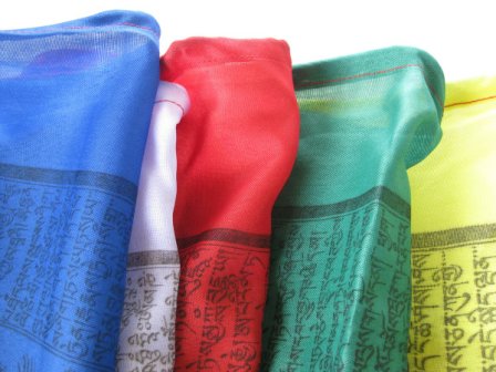 THE BUDDHIST SHOP Single roll of Vertical Tibetan Prayer Flags~ 5 Colors Joint ~ 15 flags each ~ Polyester 